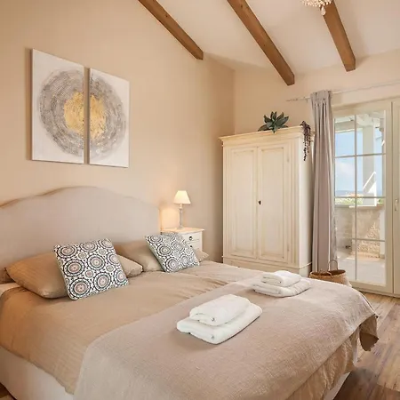 Сasa de vacaciones Monte Vizinada *