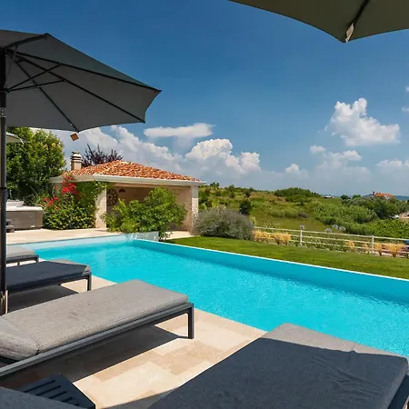 Monte Vizinada Сasa de vacaciones