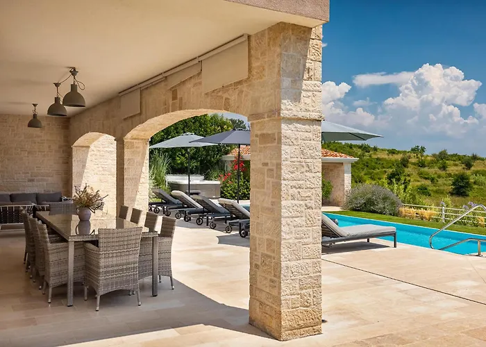 Semesterbostad Monte *